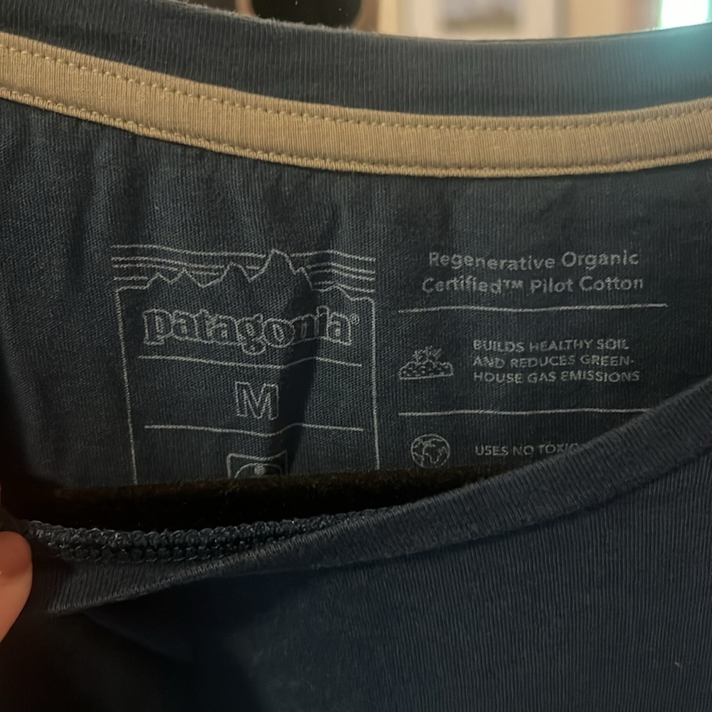 Women’s Patagonia Tee - Picture 2 of 2